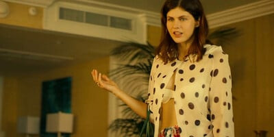 Alexandra Anna Daddario - ''The White Lotus'' S1E01