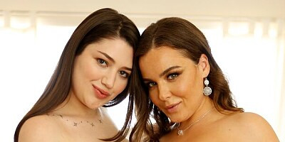 Alyx Star and Natasha Nice are getting pleasure in the bed