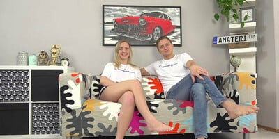 Amateur girl knows how to take it deep