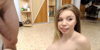 Amateur Russian Girlfriend w big natural tits deepthroat & fuck