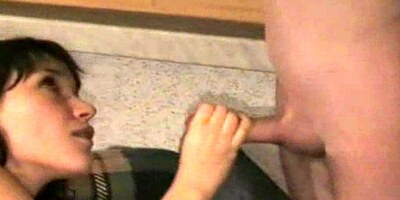 Amateur Teen Threesome!