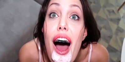 Angelina Jolie Sucks Her Lover