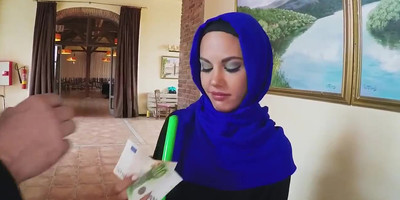 Arab teen sucks tasty cock