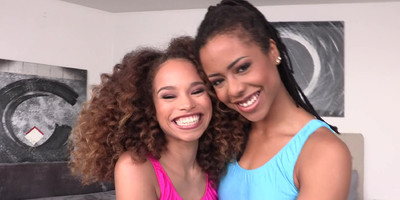 Arse Hole Fingering - yammy latina lesbians