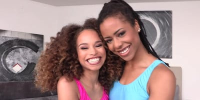 Arse Hole Fingering - yammy latina lesbians