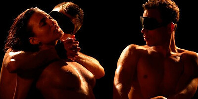 Artistic nighttime sex with a curvy brunette Vanessa Decker