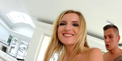 ASS TRAFFIC - Anal pounding for super hot blonde