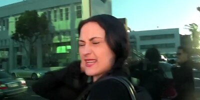 Babe is so frivolous that it's easy for her to flash breasts