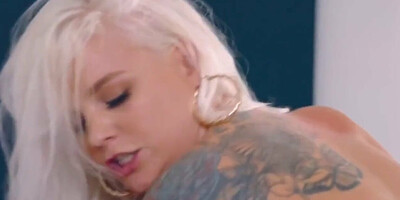 big ass on snapchat - petite blonde needs her ass eaten now