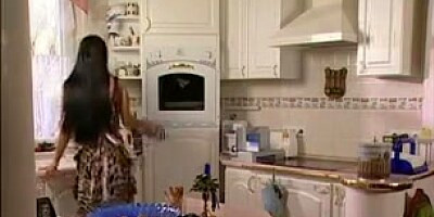 Bitch got ass fucked in vintage porn