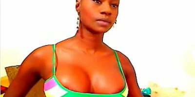 Black webcam girl fisting her asshole