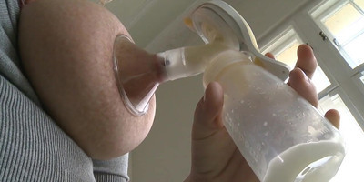 Busty MILF Katerina milking her big boobs - fetish lactation