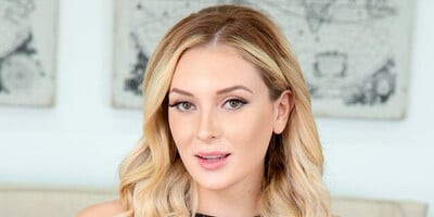 Charlotte Shows Off Her Sexual Skills LIVE