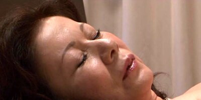 Chizuru Iwasaki hot mature Asian chick is fucked hard