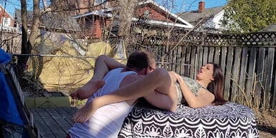 Eating N Fucking My Smoking Neighbour Hard In Backyard Public