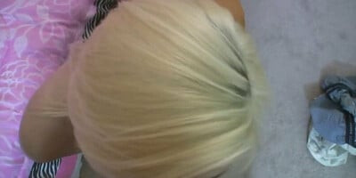 Elle baise avec un homme assez gros