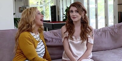 FamilyStrokes - rosalyn sphinx