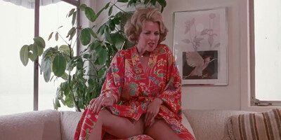 Gorgeous MILFs with hairy cunts - retro porn