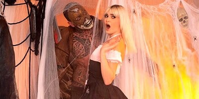 Hardcore Halloween Fuck for Blonde Teen