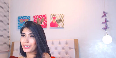 Hot and Pretty Babe Squirts After an Intense Masturbation