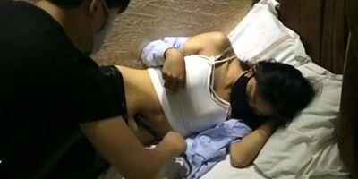 hot chinese girl navel play