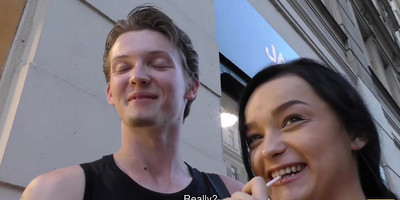 HUNT4K. Dark Hair princess wants new ring so why...