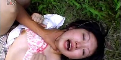 Japanese doll shows nude pussy in sexy outdoor scene