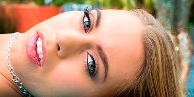 Jill Kassidy POV, Young Babe Gets Her Daily Facial From Manuel