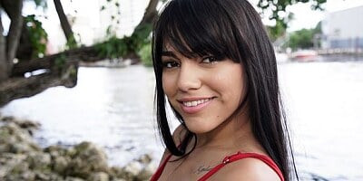 Julz Gotti Is A Wild Latina That Loves To Fuck