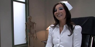 Kinky brunette Jezebel Dahl wants to swallow their pee