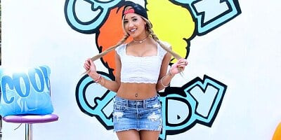 Latina hottie Chloe Amour swallows the load after anal sex