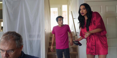 Little guy fucks mommy neighbor