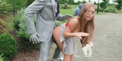 Living statue fucks cock hungry slut with his huge cock