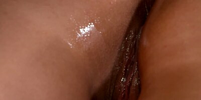 Masseur fuck beautiful babe