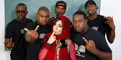 Nadia Ali - DogFartNetwork