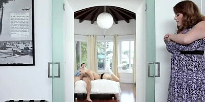 Petite blonde goes down to suck and swallow that big pecker