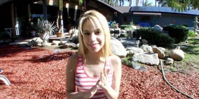 Petite blonde knows how to jerk a guy off till he cums