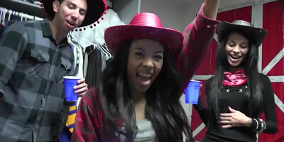 Playful bisexual chicks are tastily licking shaved pusses at changing room