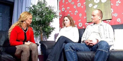 REAL GERMAN COUPLE'S FIRST PORN CASTING - MATURE