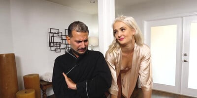 RealityJunkies - Calculas Bootie 1 - Calvin Hardy