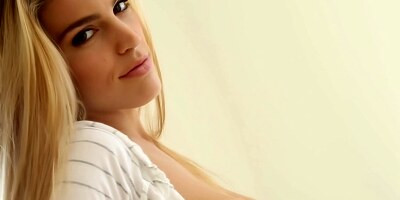 Ryan Ryans Awesome Blonde Rubs Pussy