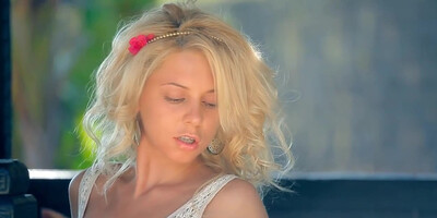 Sabrina Pepe In Dream July Solo