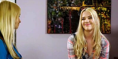 Sarah Vandella and Kenna went to the bedroom to eat each others pussy until they both cum