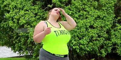 Sashaa Juggs - Thirsty Sashaa