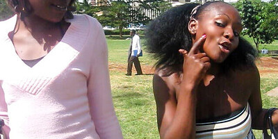 Sensual ebonies kissing and sucking clits