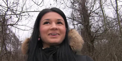 Sexy brunette likes sucking cock