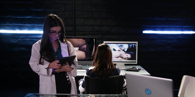 Shyla Jennings has lesbian experiment with Melissa Moore and Serena Blair