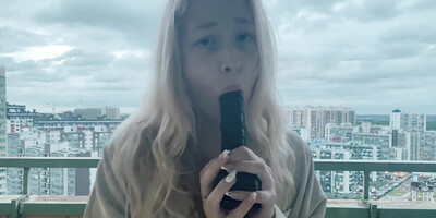 Spalili Drochku V Podezde