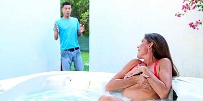 Sporty mommy with small tits Sofie Marie impaled by a long young dick