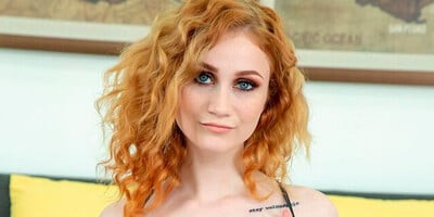 Spunky Sweetheart Scarlet Skies LIVE